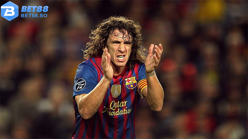 trung-ve-hay-nhat-the-gioi-carles-puyol